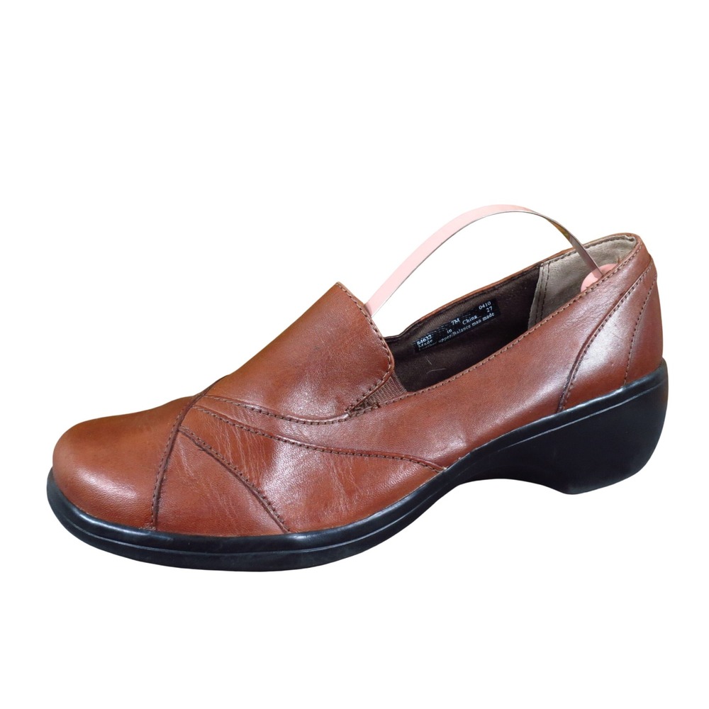 Clarks May Marigold Women Loafer Size 7M Professional Work Shoe Brown Leather